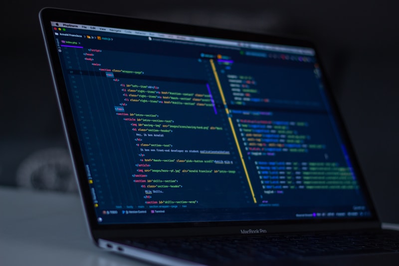 Editor de código con sintaxis resaltada mostrando líneas de programación en un entorno de desarrollo